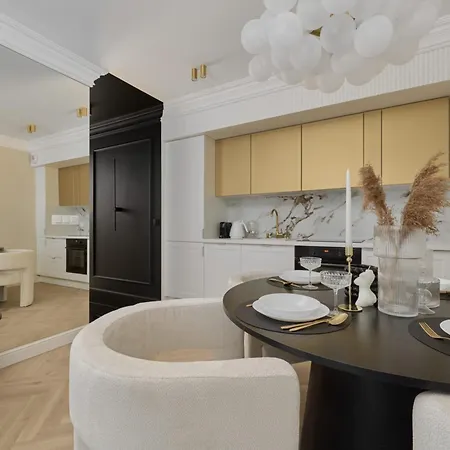 Luxurious 13th Floor Beige In With Furnished Balcony By Renters Prestige Lejlighed