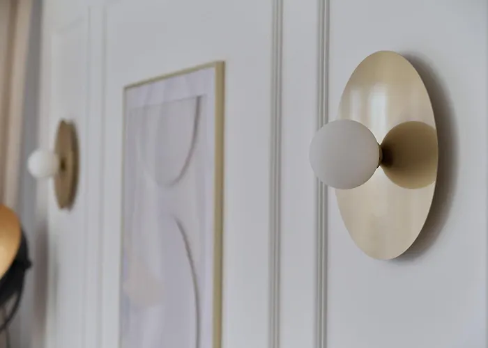 Apartman Luxurious 13th Floor Beige In With Furnished Balcony By Renters Prestige *