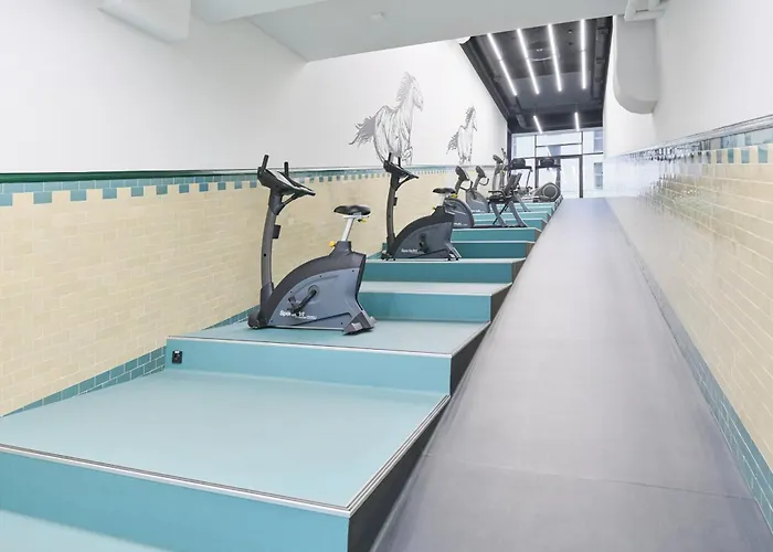 Luxurious 13th Floor Beige In With Furnished Balcony By Renters Prestige * Wrocław